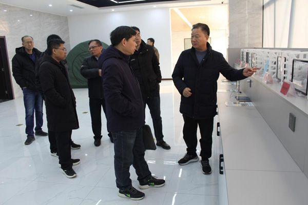 省“万人助万企”活动第八工作组莅临ylzzcom永利总站线路检测光电调研